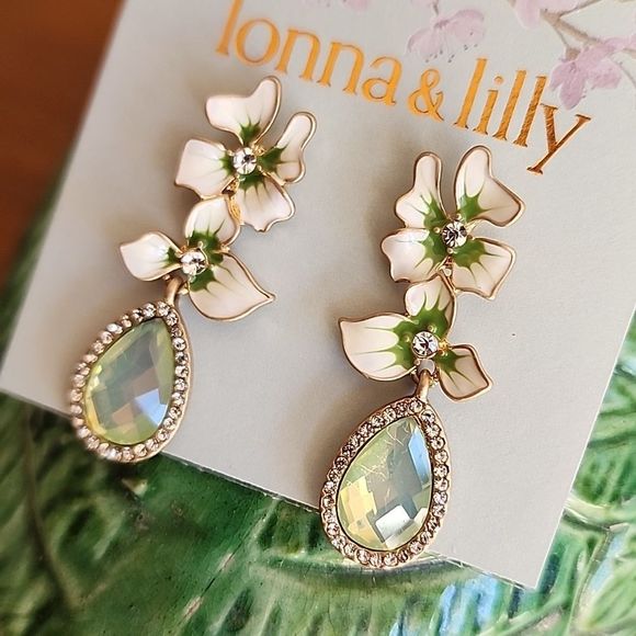 Lonna and Lilly Gold Tone Grean Teardrop Flower Petal Dangle/Drop Earrings - Picture 2 of 3